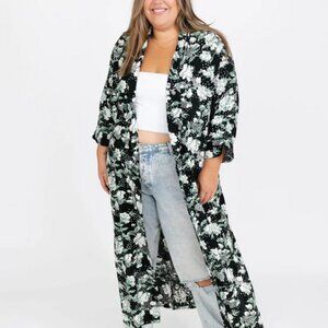 Smash + Tess Floral Medium Large Black Cream Green Duster Robe